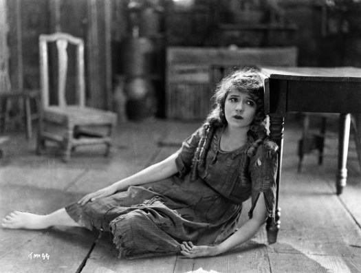 Mary-Pickford-Feet-1945502