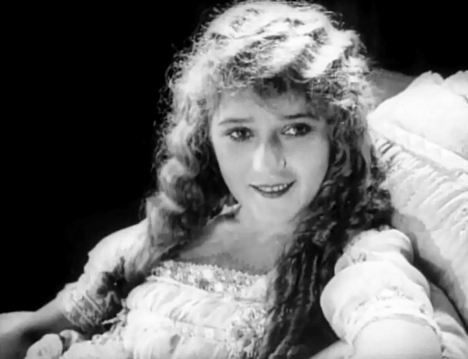 tumblr_luvzzclko51qchm9vo1_r1_1280